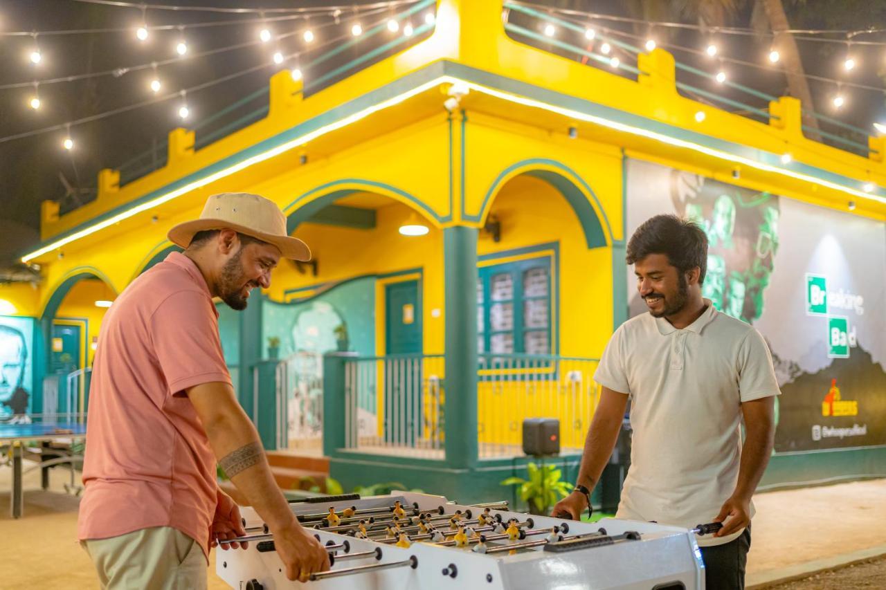 Whoopers Hostel Anjuna, Goa Dış mekan fotoğraf